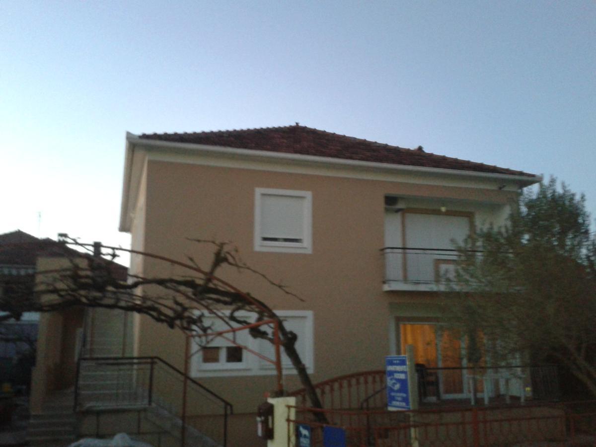 Apartments Lorena Zadar Exterior photo